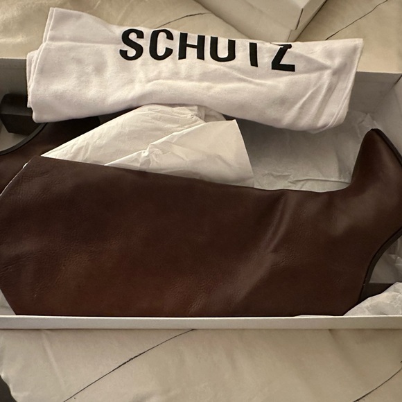 Brand new size 8.5 SCHUTZ Maryanna boots - Picture 5 of 7
